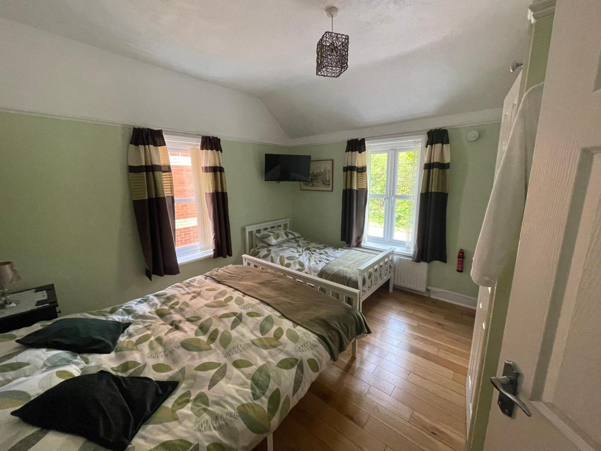 Twyford Homestay B&B ลานดินดรอดเวลส์ ภายนอก รูปภาพ